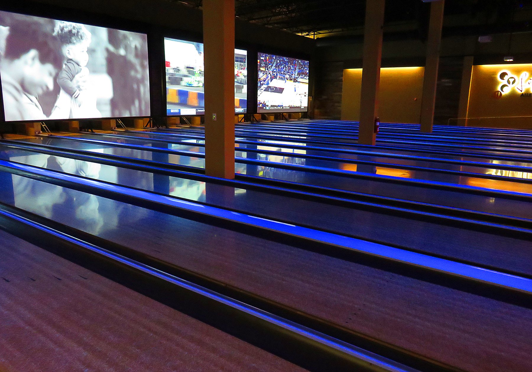 Lefty's Alley and Eats, Rehoboth Beach, Lewes, Delaware, Bowling