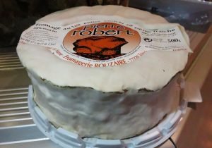 SOFT CHEESES Pierre Robert w creme fcrenhsized