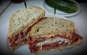 Rosenfelds 2 cornbeef swiss slawcrenh