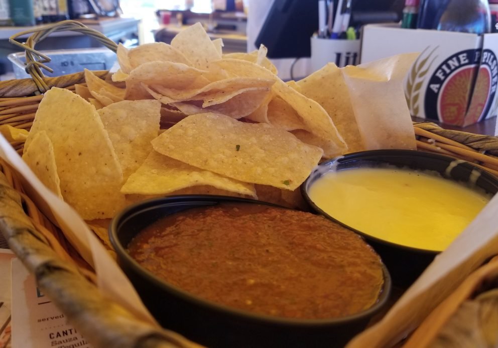big chill beach club 2 chips queso salsacrenhsized