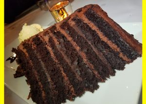 THEO's 3 choc cakesized