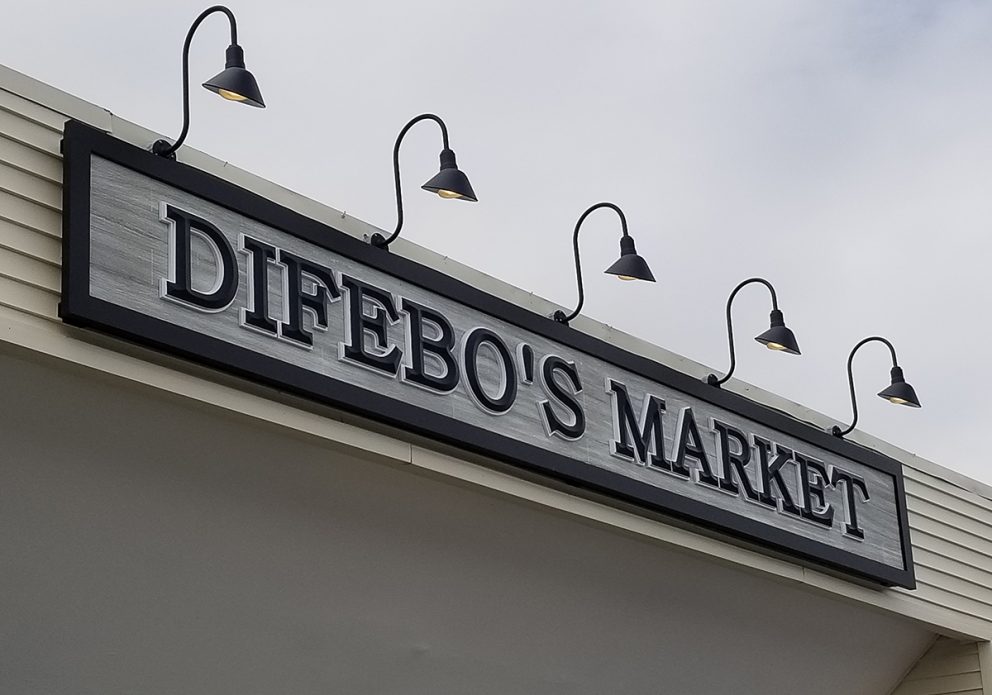 DiFebo's Market SIGNsized