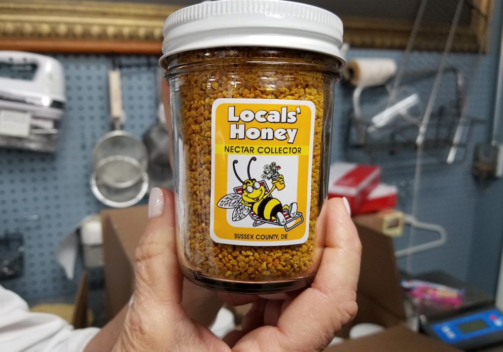 DiFebo's Market bee pollinsized