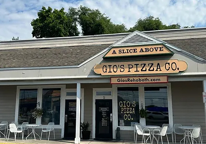 Gio's Pizza front