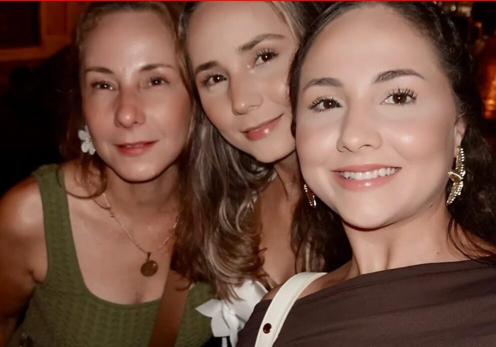 Nossa Casa Steakhouse girls