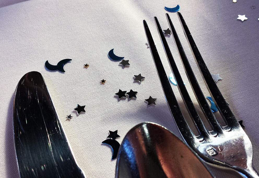 Blue moon KNIFE FORK IMAGEcrenhsized