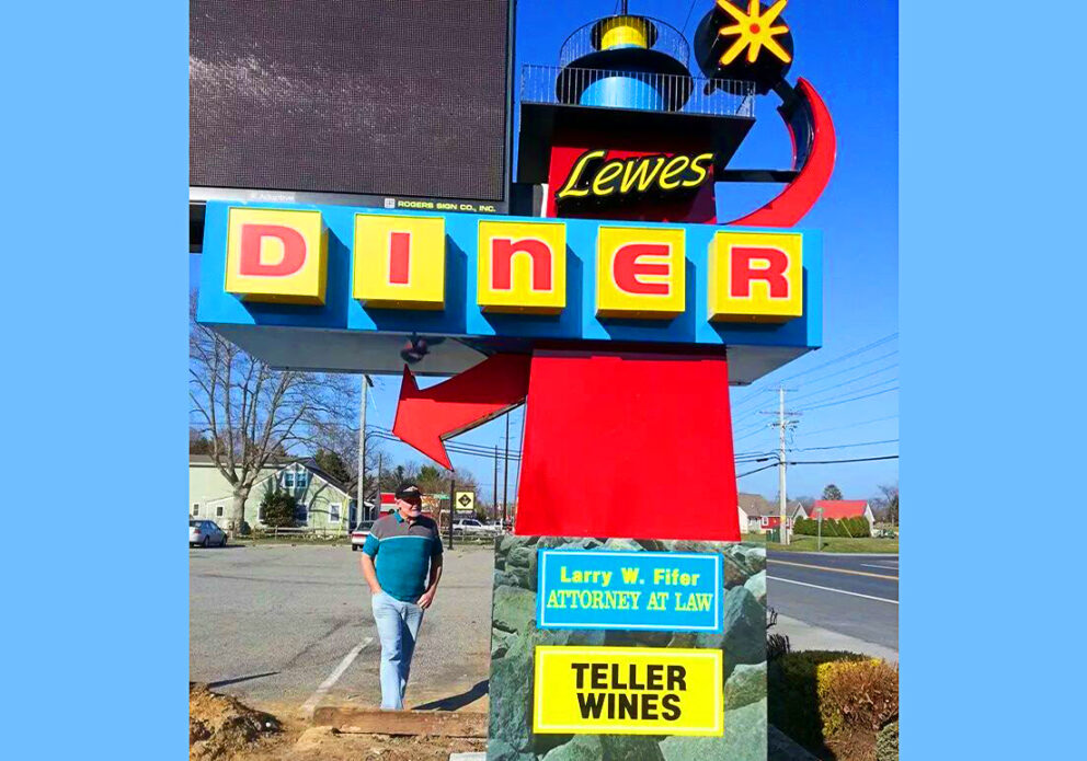 Lewes diner front signcrenh
