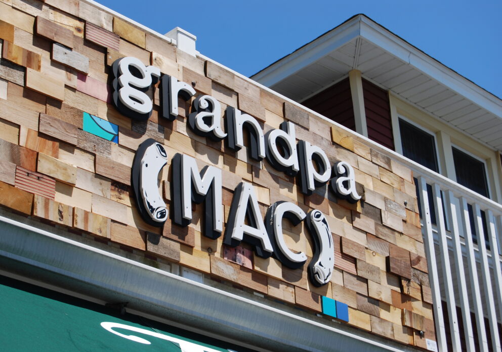 grandpa mac front sign 1